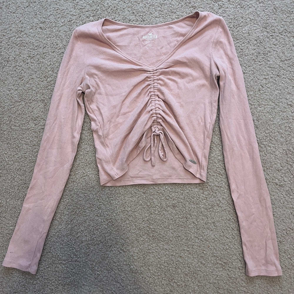 Hollister Cropped Scrunch Long Sleeve Tee size M, light pink